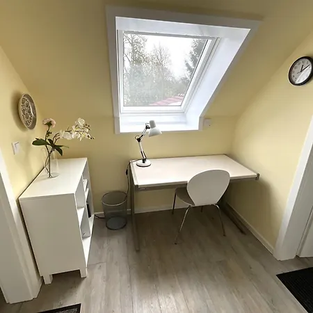 Haus Hafenkoje 펜션 바르엘